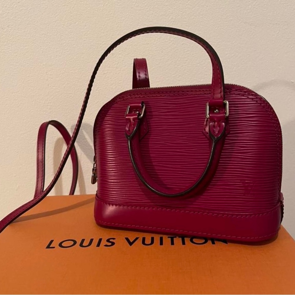 Louis Vuitton fuchsia alma nano